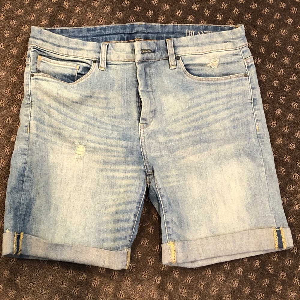 Distress denim shorts